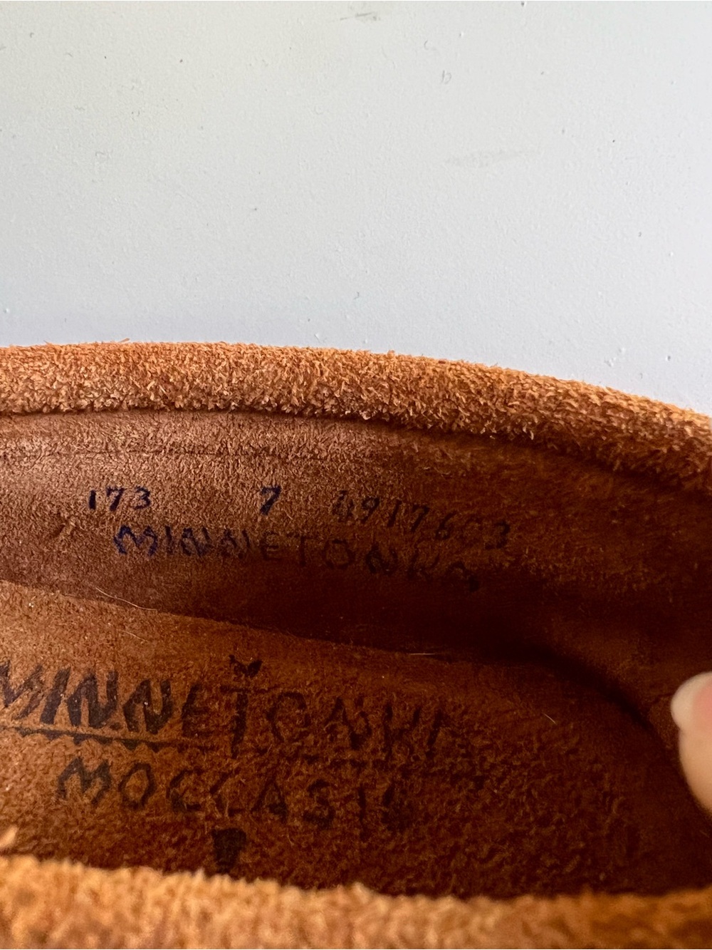 Minnetonka Thunderbird Brown Suede Beaded Fringe Moccasins - Picture 5 of 6